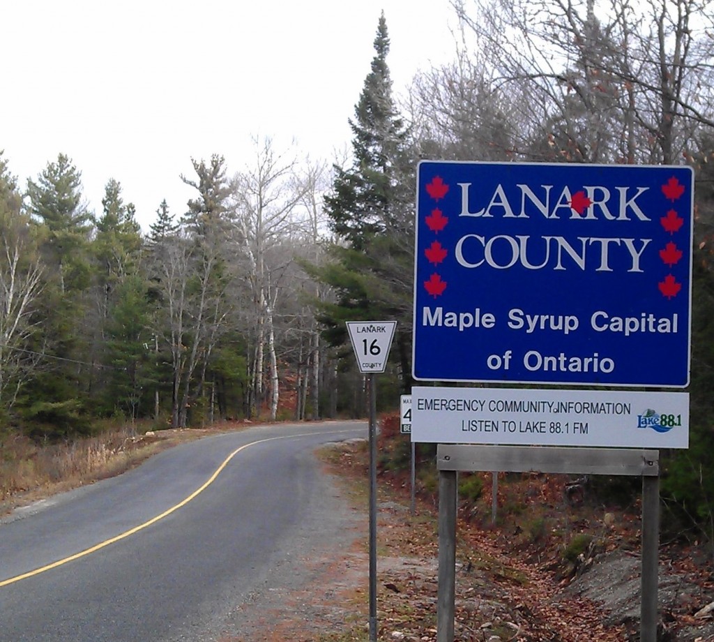 Lanark Sign (3)